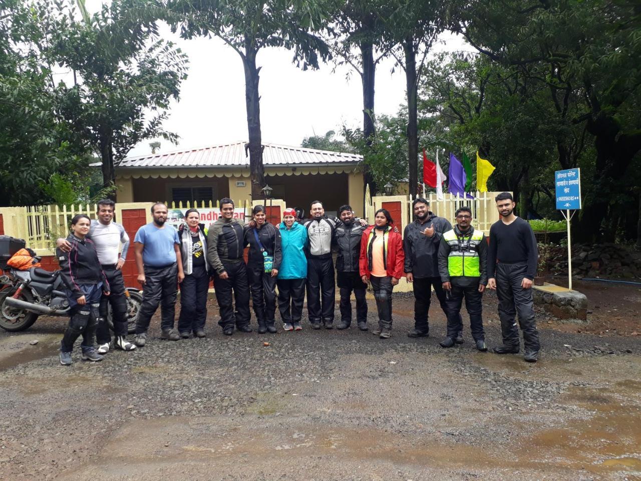 Andharban Homestay Poona Buitenkant foto